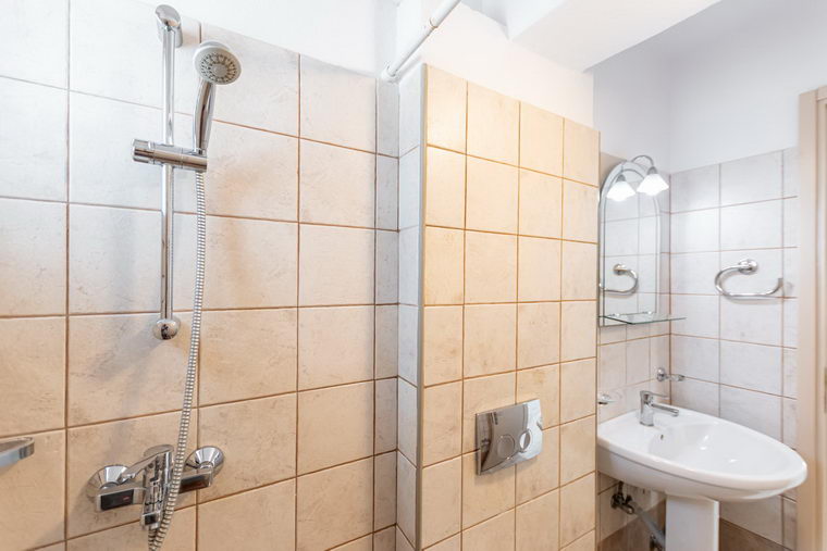 Ground floor apartments for 5 or 6